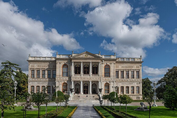 Imperial Splendor: Dolmabahce Palace & Bosphorus Yacht Cruise - Entering Dolmabahce Palace, the Ottoman power showroom