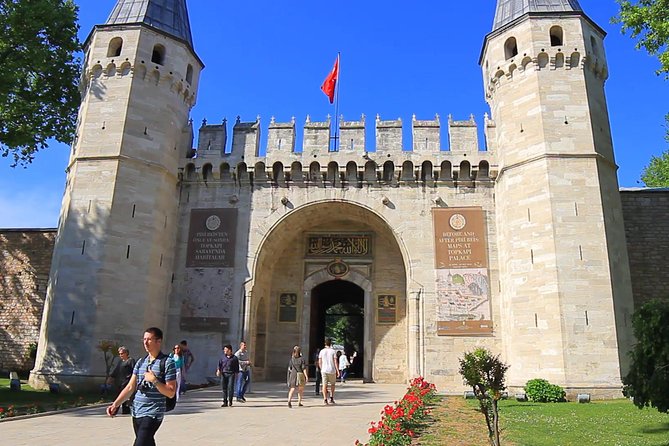 Istanbul 1 Day Tour | Best of Istanbul | Blue Mosque, Hagia Sophia and Topkapi - Hagia Irene Museum: the calm counterpoint near Topkapi