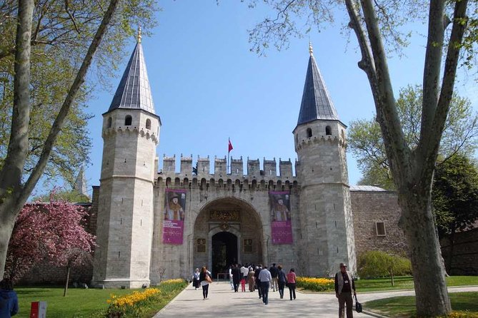 Istanbul 1 Day Tour | Best of Istanbul | Blue Mosque, Hagia Sophia and Topkapi - Price and logistics: what your $200 really buys