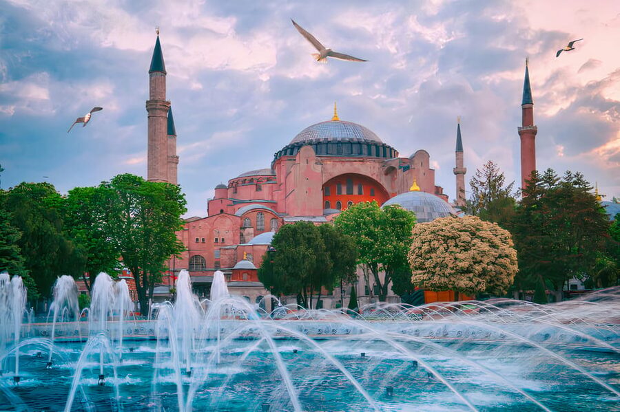 Istanbul: 1 or 2-Day Private Guided Tour with Hotel Transfer - Hagia Sophia and the Blue Mosque: what you should pay attention to