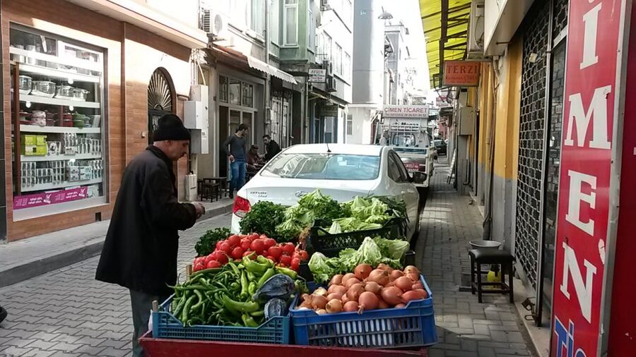 Istanbul 3-Hour Old City Tour by Bicycle - What the guides do well, and how the ride keeps moving
