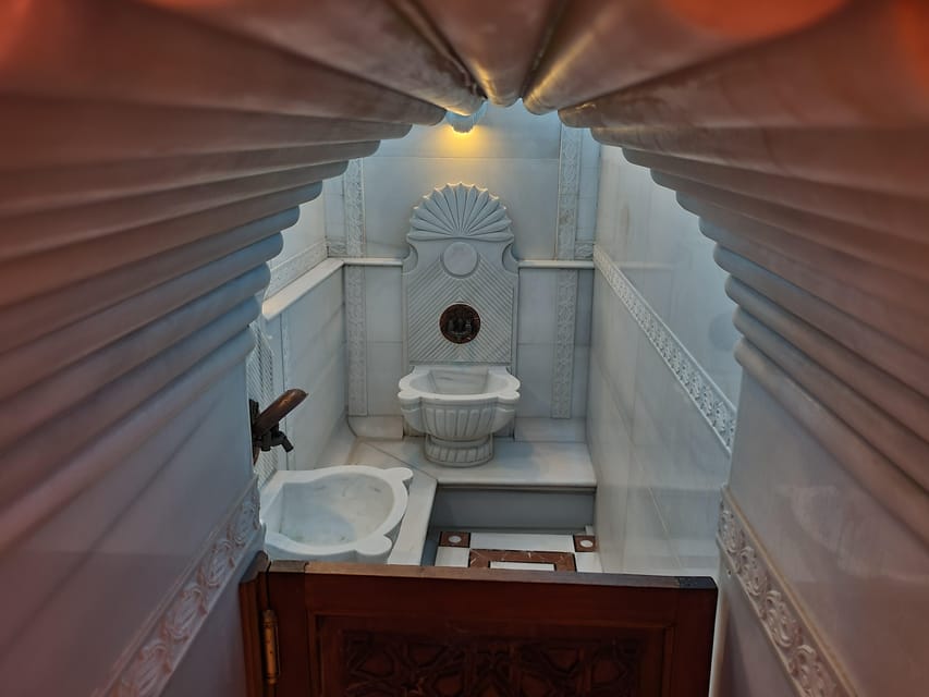 Istanbul: Acemoglu Historical Hammam Entry Ticket - Mixed-gender public bath, privacy with half-doors, and practical etiquette