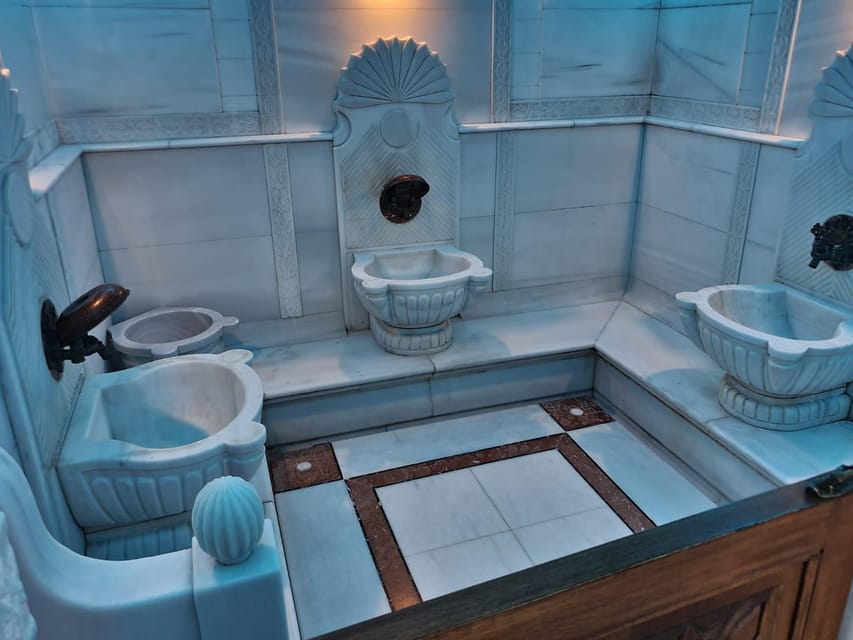 Istanbul: Acemoglu Historical Turkish Bath w/Private Options - Massage upgrade: when 30 minutes is worth adding