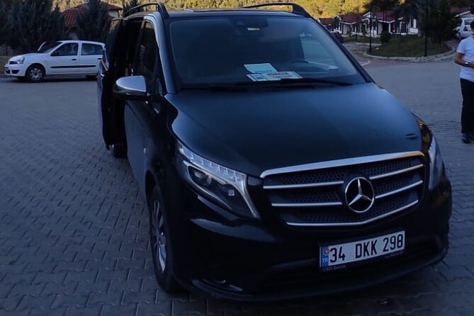 Istanbul Airport Transfer - Door-to-door drop off, including old-city practicality