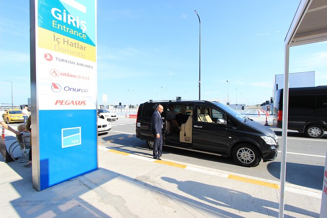 Istanbul Airport Transfer - Round Trip - Meet-and-Greet Logistics: Signs, Exit 14, and Airport Controlled Chaos