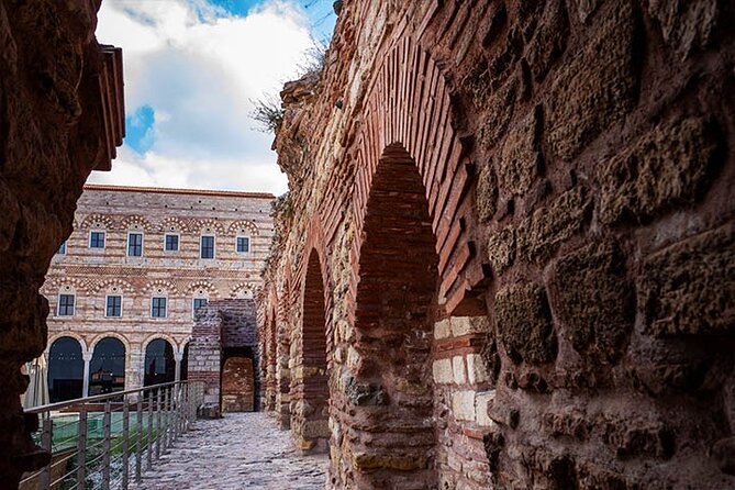 Istanbul Ancient Monasteries Full-Day Tour with Lunch - Chora Church and Tekfur Sarayi: The Two Stops That Close the Loop