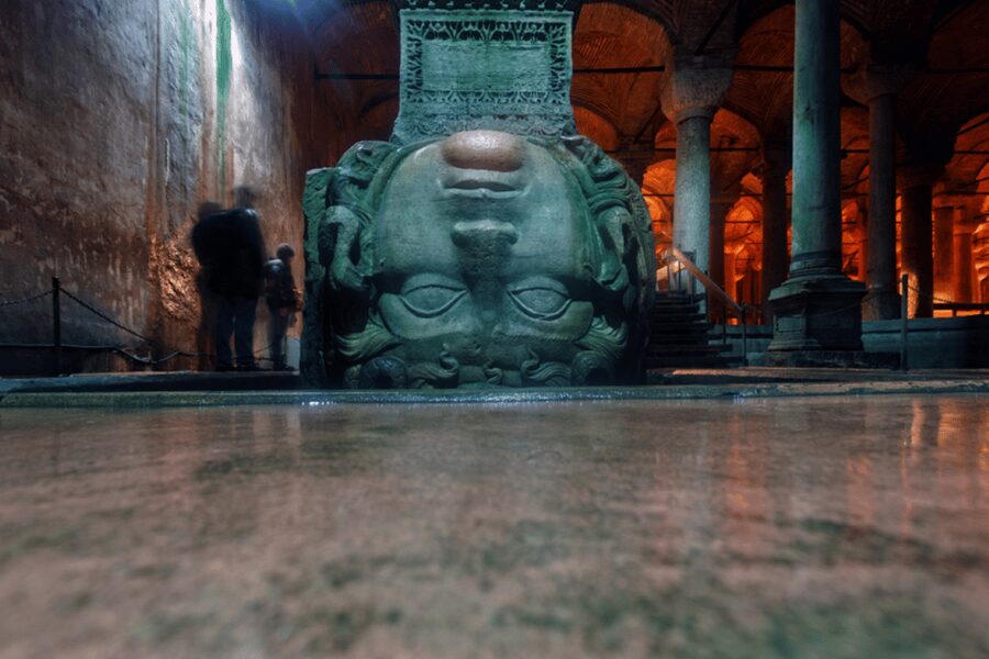 Istanbul:Basilica Cistern Skip-the-Line Ticket & Audio Guide - Descending 52 Steps: What the First Minutes Feel Like