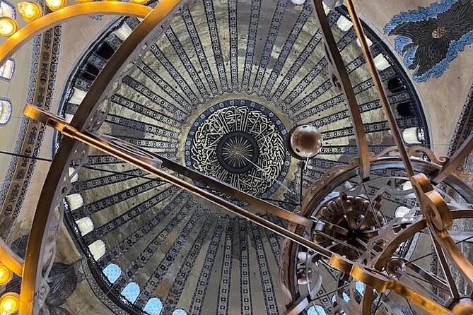 ISTANBUL BEST: Iconic Landmarks Full Day PRIVATE Guided City Tour - Sultanahmet craft time: carpets, leathers, ceramics, and staying in control