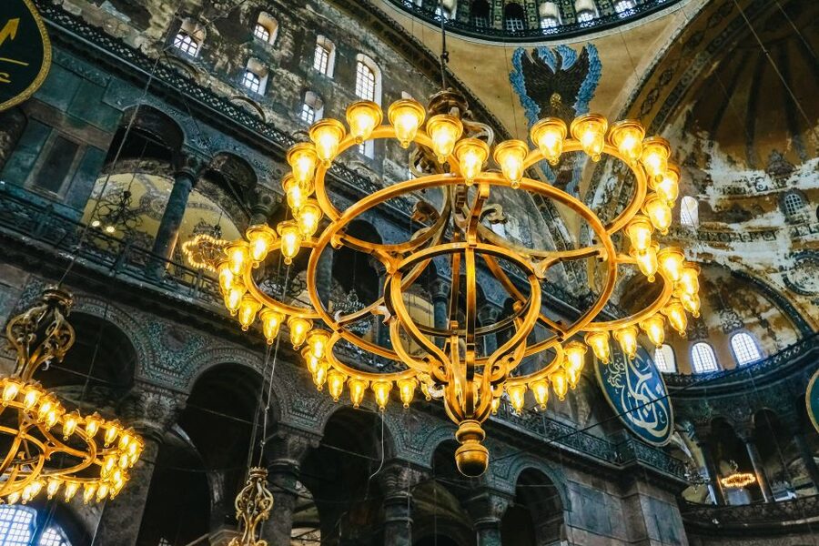 Istanbul: Best of the City 1, 2 or 3-Day Private Guided Tour - Hippodrome Square and how Istanbul’s layers show up in one day