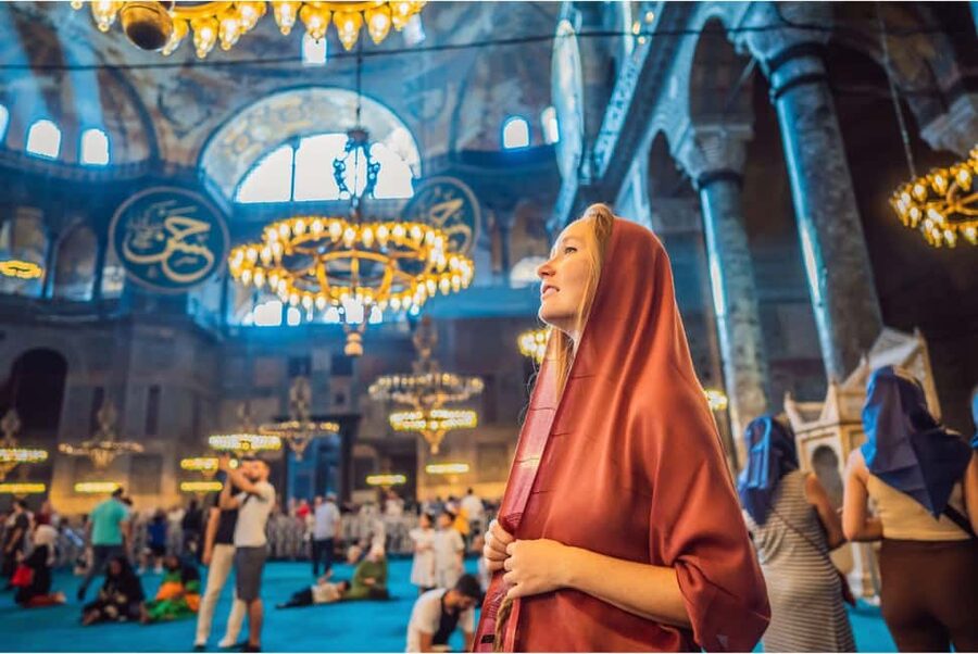Istanbul: Blue Mosque and Hagia Sophia Tour w/Entry Tickets - Why this Blue Mosque and Hagia Sophia combo makes sense in 3 hours
