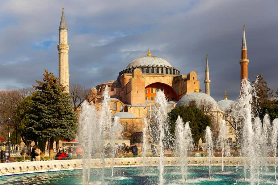 Istanbul: Blue Mosque and Hagia Sophia Tour w/Entry Tickets - Price and value: is $37 worth it for two iconic sites?
