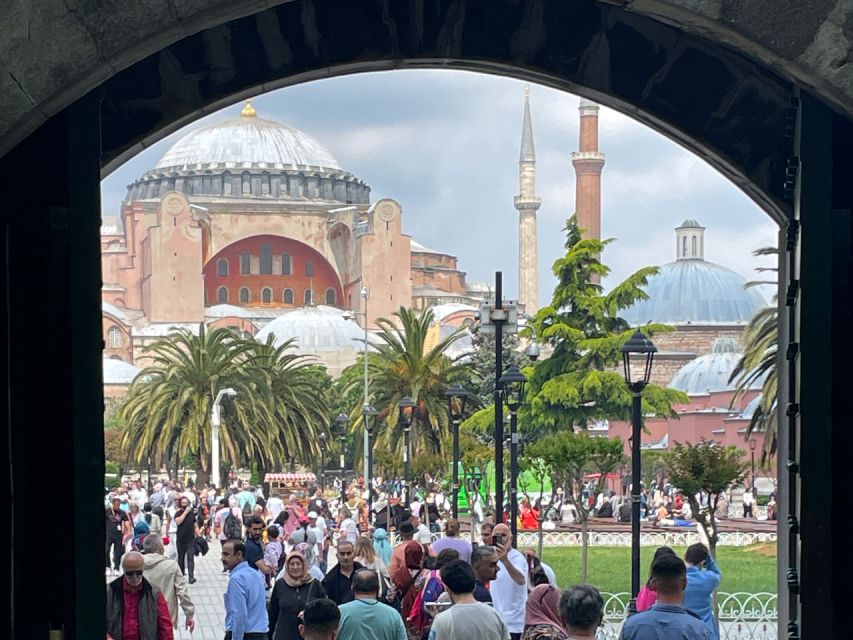 Istanbul: Blue Mosque Guided Tour - Sultan Ahmed Mosque guided visit: Ottoman art, Byzantine roots, and Islam