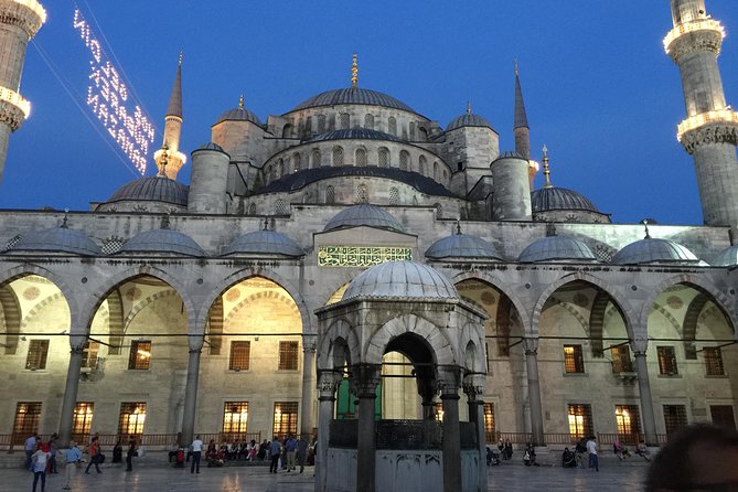 Istanbul: Blue Mosque & Hagia Sophia Small-Group Tour with ticket - Blue Mosque: What to Look For Beyond the Postcard View
