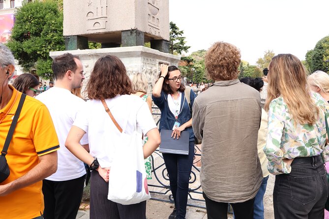 Istanbul: Blue Mosque, Hagia Sophia & Sultanahmet Tour - Sultanahmet District Orientation: What You See Around Topkapi, Cisterna, and the Grand Bazaar