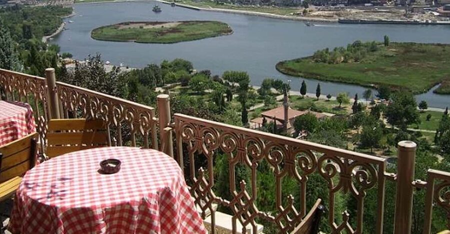 Istanbul: Bosphorus Cruise and Golden Horn Bus Tour - Golden Horn by bus: the harbor logic behind old Istanbul