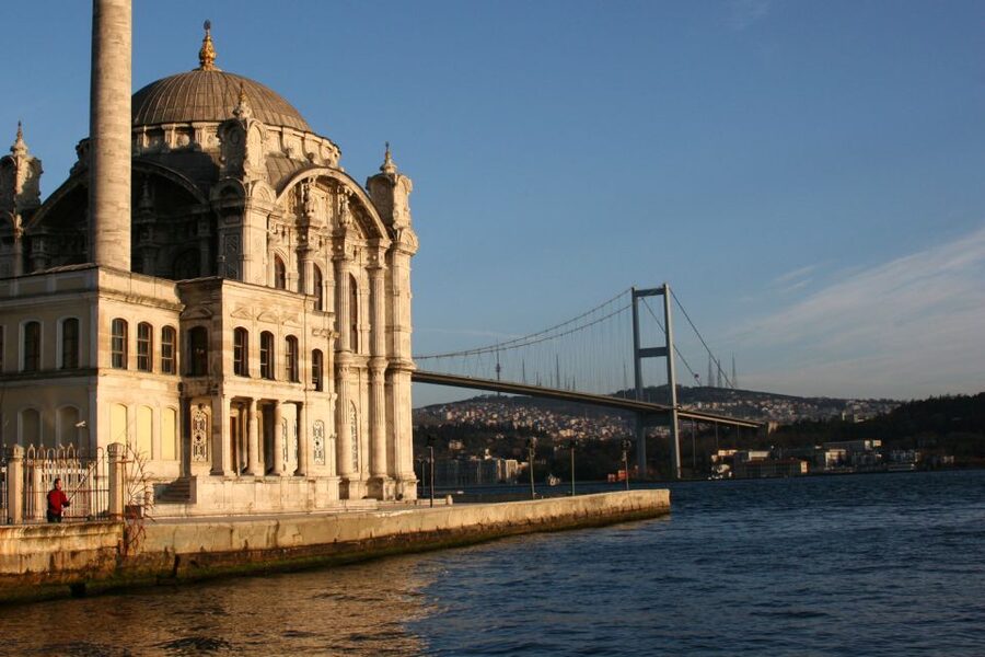 Istanbul Bosphorus Dinner Cruise &Entertainment hotel pickup - The Dance Show: Romany and Anatolian Folk Music Up Close