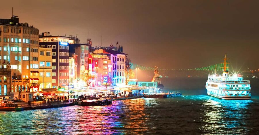 Istanbul: Bosphorus Dinner Cruise Incl. Drinks with Transfer - Hotel Pickup and Boarding, So You Don’t Waste Your Evening
