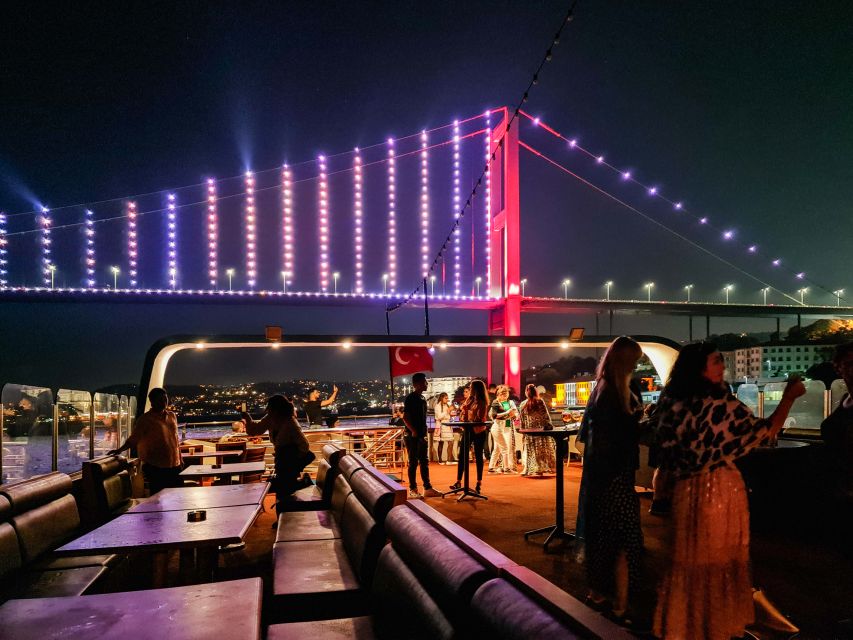 Istanbul: Bosphorus Dinner Cruise w/ Drinks & Entertainment - A 3-Hour Night Plan Between Europe and Asia