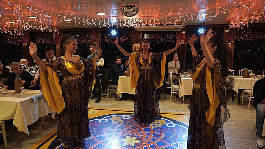 Istanbul: Bosphorus Dinner Cruise with Drinks & Turkish Show - Drinks, Sound, and Comfort: The Real-World Tradeoffs