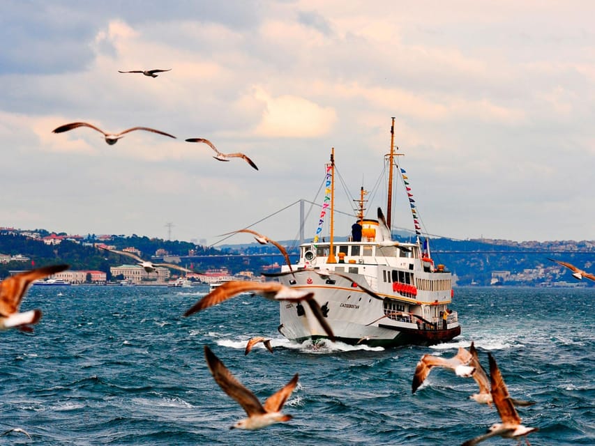 Istanbul: Bosphorus Dinner Cruise with Private Table & Show - The night show: Turkish folk, flamenco, belly dancing, and a DJ