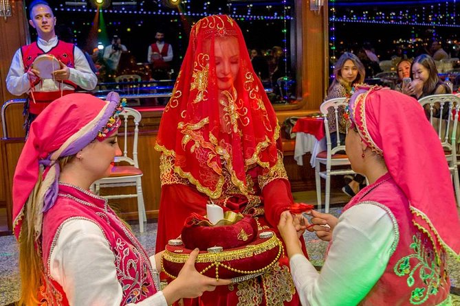 Istanbul Bosphorus Dinner Cruise with Turkish Show - Value for $80: What You Really Pay For