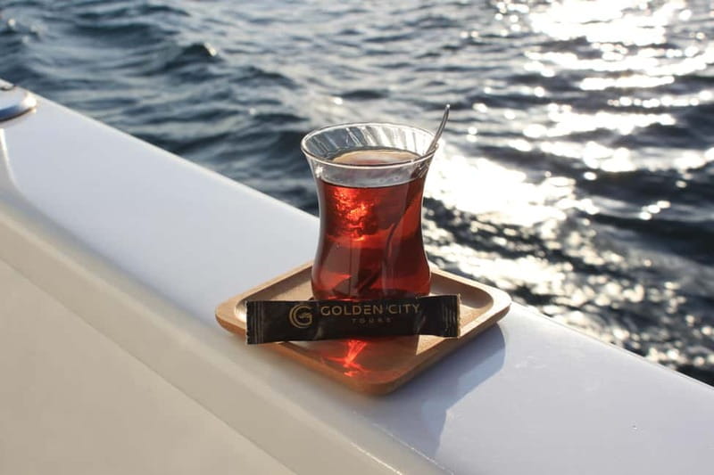 Istanbul: Bosphorus Private Guided Yacht Cruise with Snacks - Who this Bosphorus cruise suits best