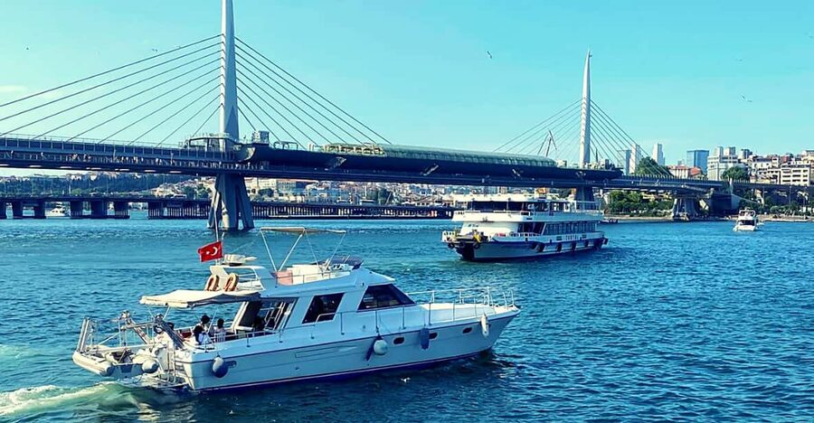 İstanbul: Bosphorus Private Yacht Cruise with Tea and Coffee - The “From the Water” View: What You Will See Along the Strait