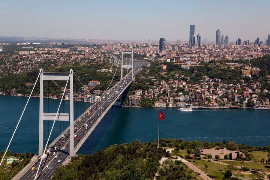 Istanbul: Bosphorus Sightseeing Boat Tour with Guide - Key Highlights You’ll Actually Care About