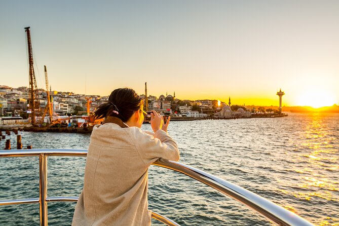 Istanbul Bosphorus Sightseeing Cruise with Audio Guide - Küçüksu Palace (Küçüksu Kasrı): European and Ottoman styles in one summer setting