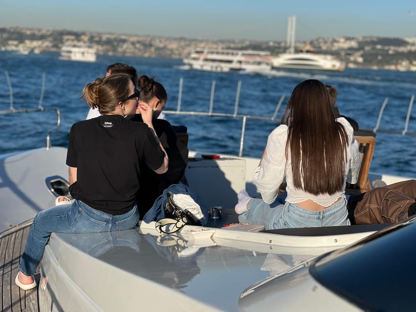 Istanbul: Bosphorus Sunset Cruise on a Luxury Yacht - Dolmabahçe to Ortaköy: Where the Cruise Shows Off the Most Elegant Istanbul