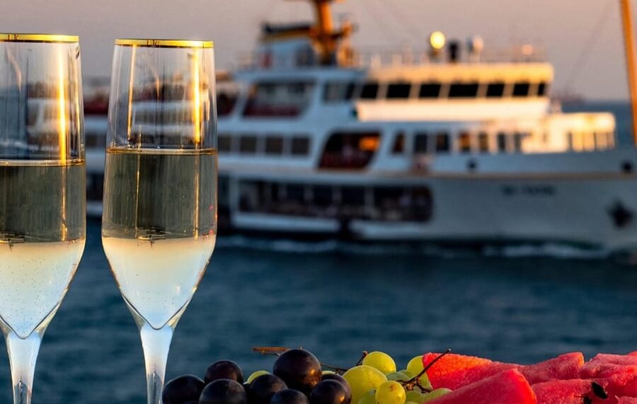 Istanbul: Bosphorus Sunset Cruise with Drinks & Snack - Kabataş Port meeting point, and how to get there without hassle