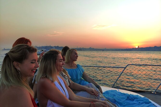 Istanbul Bosphorus Sunset Cruise with Wine on a Luxury Yacht - Why a Bosphorus sunset yacht beats the bus ride