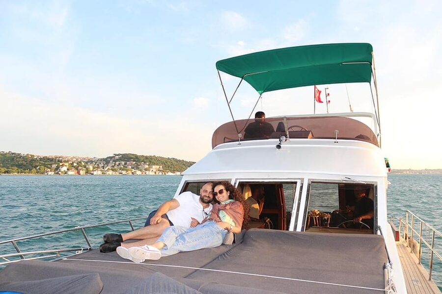 Istanbul: Bosphorus Yacht Cruise at Sunset with Snacks - Key Highlights You Will Actually Notice