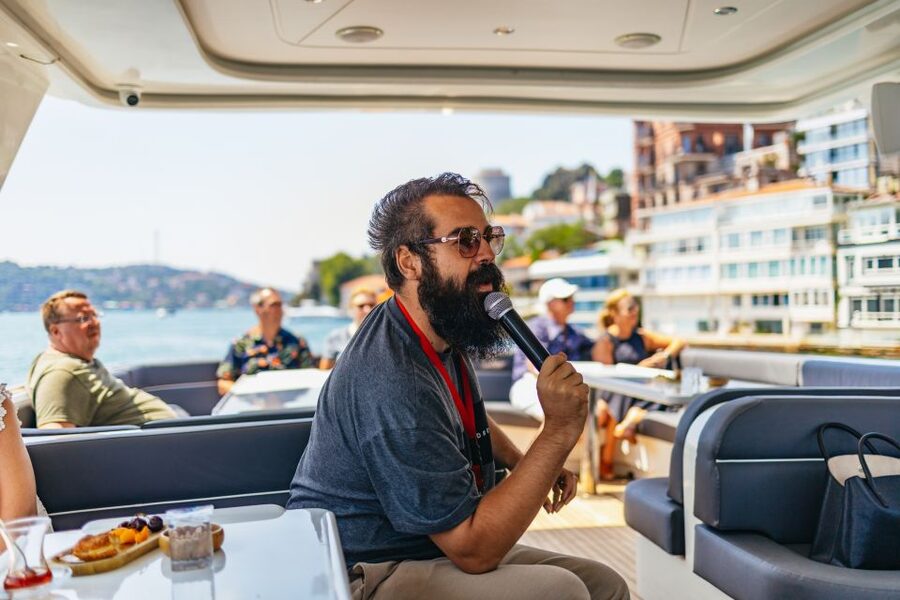 Istanbul: Bosphorus Yacht Cruise with Stopover on Asian Side - Your Kanlıca break: quick yogurt, leafy waterfront energy