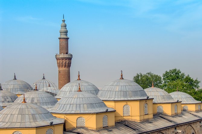 Istanbul: Bursa and Uludag Mountain Day Trip with Cable Car - Bursa’s Green Mosque and Green Tomb: short stops, big payoff