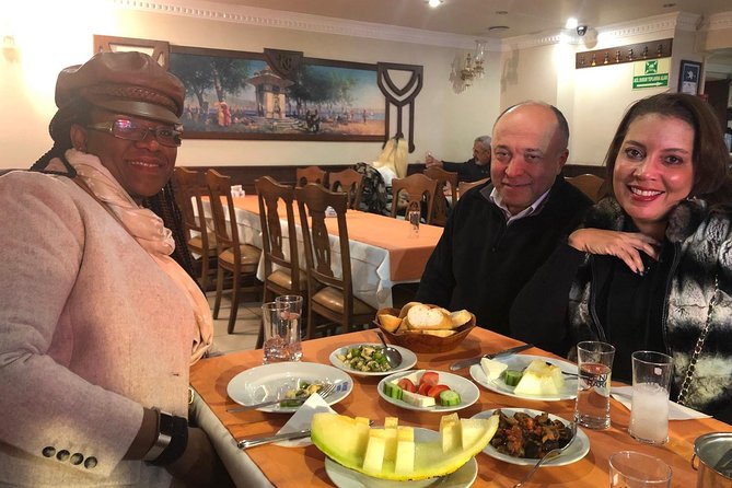 Istanbul by Night: Dining Out in a Turkish Way - Why this Istanbul night food plan feels different