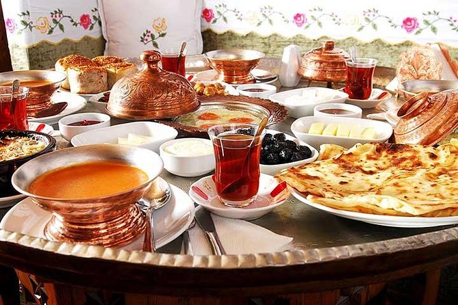 Istanbul by Night: Dining Out in a Turkish Way - Ocakbaşı open-fire kebabs and the raki intro