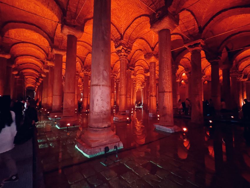 Istanbul: City Highlights Group Tour with Hagia Sophia Entry - Spice Bazaar Finish: Tasting Turkish Delights and Buying Smart