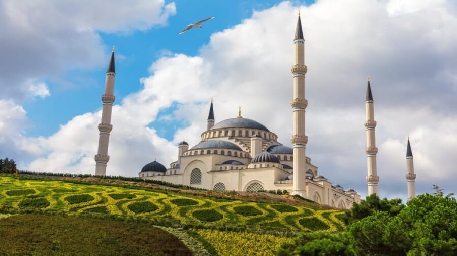 Istanbul: City Hightlights Bus Tour and Bosphorus Cruise - Cable Car Ride: A Short Lift Before the Water