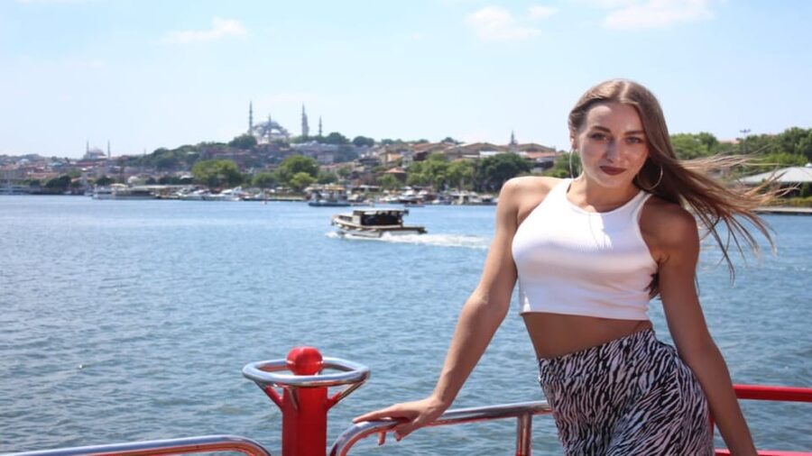 Istanbul: City Hightlights Bus Tour and Bosphorus Cruise - Hotel Pickup, Timing, and How the Day Flows