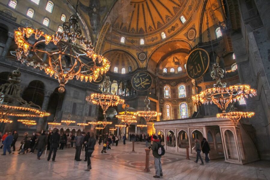 Istanbul Classics Tour - How the Istanbul Classics Tour Works in Real Time