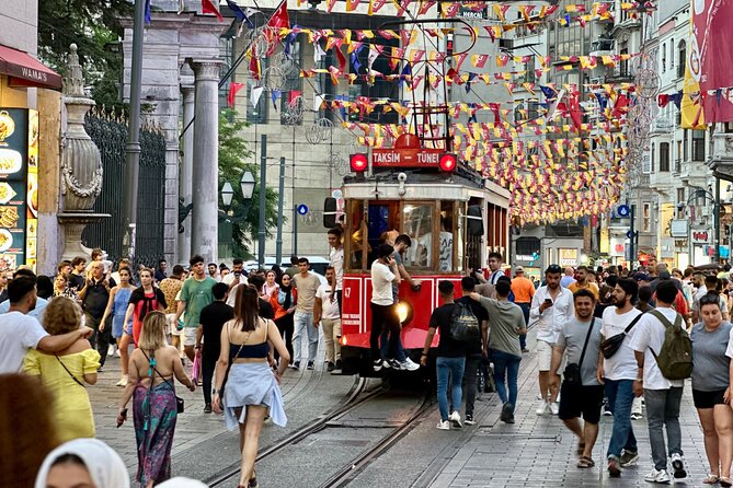 Istanbul Culinary Tour: Local Hotspots and Gourmet Street Foods - Who should book this culinary walk