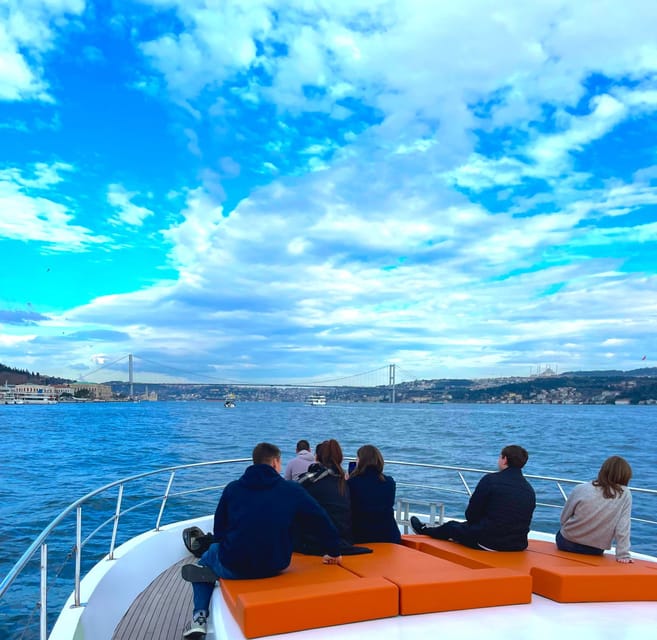 Istanbul: Daytime Bosphorus Yacht Cruise with Fruit & Snacks - When to go and what to pack for comfort