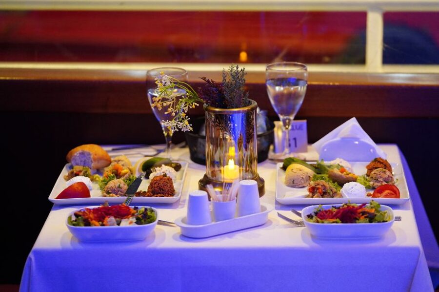 Istanbul: Dinner Cruise and Entertainment with Private Table - How Long You’ll Be On the Boat, and Why 3 Hours Works