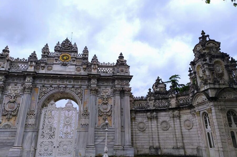 Istanbul: Dolmabahce Palace and Harem Skip-the-Line Ticket - Harem rooms: Ottoman family life, up close and personal