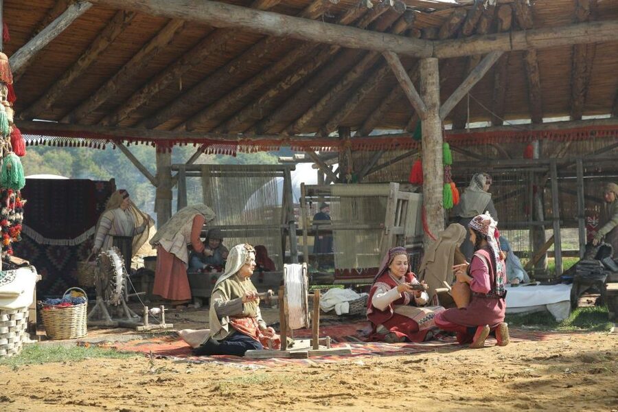 Istanbul: Ertugrul and Osman Ghazi Movie Set Tour with Lunch - Arriving at the Set: Costume Details and the Ghazi Story in Physical Form