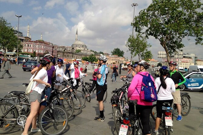 Istanbul Eurasia Bike & Boat Tour - Uskudar bike lane and the ride toward Salacak