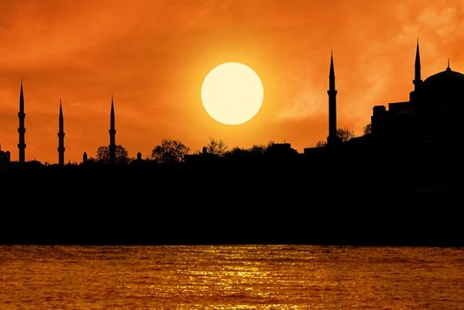 Istanbul Evening Sightseeing and Food Tasting Tour - Key highlights at a glance