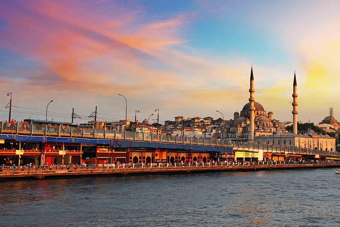 Istanbul Evening Sightseeing and Food Tasting Tour - Icili kofte and lahmacun: pastry crunch and Turkish pizza energy
