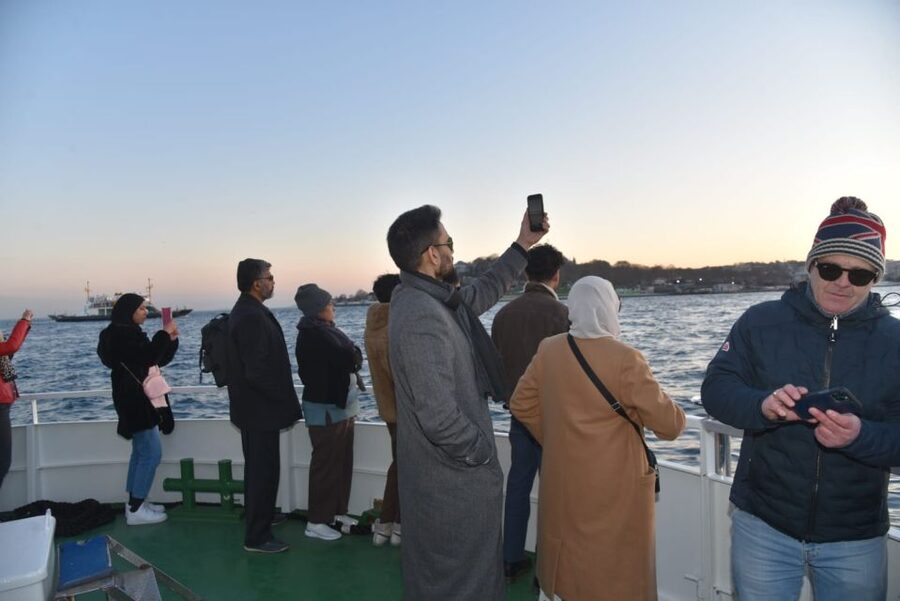 Istanbul: Explore Bosphorous on a Sunset Boat Cruise - Ortaköy Mosque and the bridge moment you’ll want to remember